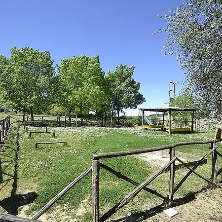 Sleeps 6 Pool Wifi Appartamento