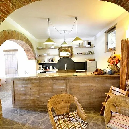 Sleeps 6 Pool Wifi Appartamento *